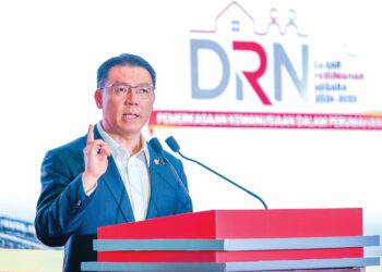 NGA Kor Ming berucap pada majlis pelancaran Dasar Perumahan Negara 2026-2035 di Kuala Lumpur, semalam.