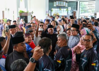 KERAJAAN baharu Negeri Sembilan mesti menangani kos sara hidup dan meningkatkan pendapatan rakyat.