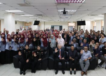 PROGRAM Hari Integriti 1.0 menyaksikan pemeteraian ikrar bebas rasuah dalam kalangan warga kerja Kumpulan IIUM Holdings.