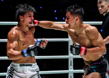 JOJO terpaksa akur dengan keputusan juri yang memihak kepada Ramadan menerusi keputusan split decision selepas mengharungi pertarungan Muay Thai tiga pusingan yang berlangsung sengit.-IHSAN ONE CHAMPIONSHIP