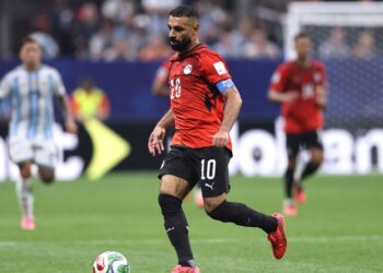 Mohamed Salah akan beraksi dalam Liga Turkiye sekiranya rundingan menyertai Tranzonspor berhasil. - AFP