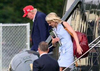 DONALD Trump bersama Natalie Harp. - AFP