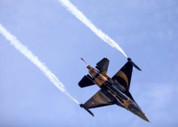 SEBUAH jet F-16 milik Tentera Udara Turkiye. - AFP