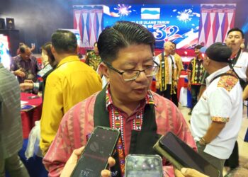 EWON Benedick ketika ditemui pemberita selepas Sambutan Ulang Tahun Ke-32 UPKO dan Persidangan Perwakilan Tritahunan UPKO Ke-17 bertempat di Dewan Hongkod Koisaan, Pusat Kebudayaan Kadazandusun (KDCA) - RAEESAH HANAN