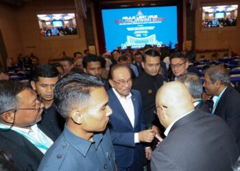 ANWAR Ibrahim ketika majlis libat urus Belanjawan 2027 di Kementerian Kewangan, Putrajaya. - UTUSAN/FAISOL MUSTAFA
