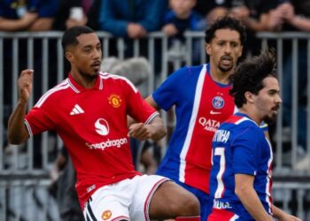 Pemain tengah baharu Manchester United, Youri Tielemans beraksi buat kali pertama bersama The Red Devils sejak berpindah dari Aston Villa. - FB MANCHESTER UNITED FC 