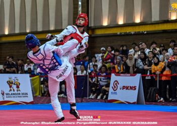 Putera Arsyad Danish Afrizan mengesahkan kemenangan menerusi keputusan 16-2, 18-13 ke atas Joseph Wong dari Sarawak pada aksi final di Ideal Convention Centre (IDCC) Shah Alam, hari ini.