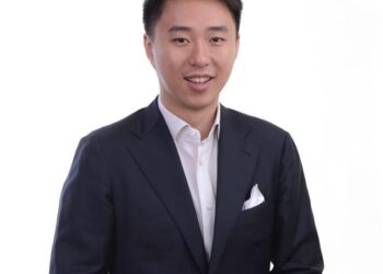 LARRY SNG
