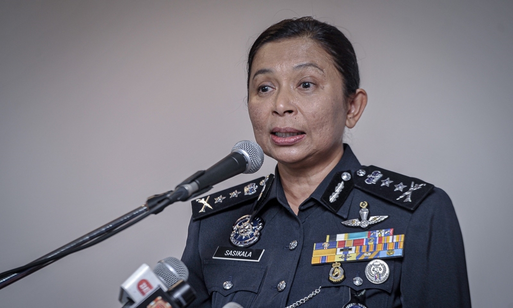 Polis, Tikam