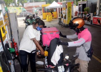 HARGA runcit petrol kekal.