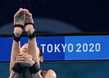 RATU terjun negara, Pandelela Rinong ketika melakukan aksinya dalam acara 10 meter platform individu wanita di Sukan Olimpik 2020 Tokyo, Khamis lalu.- AFP